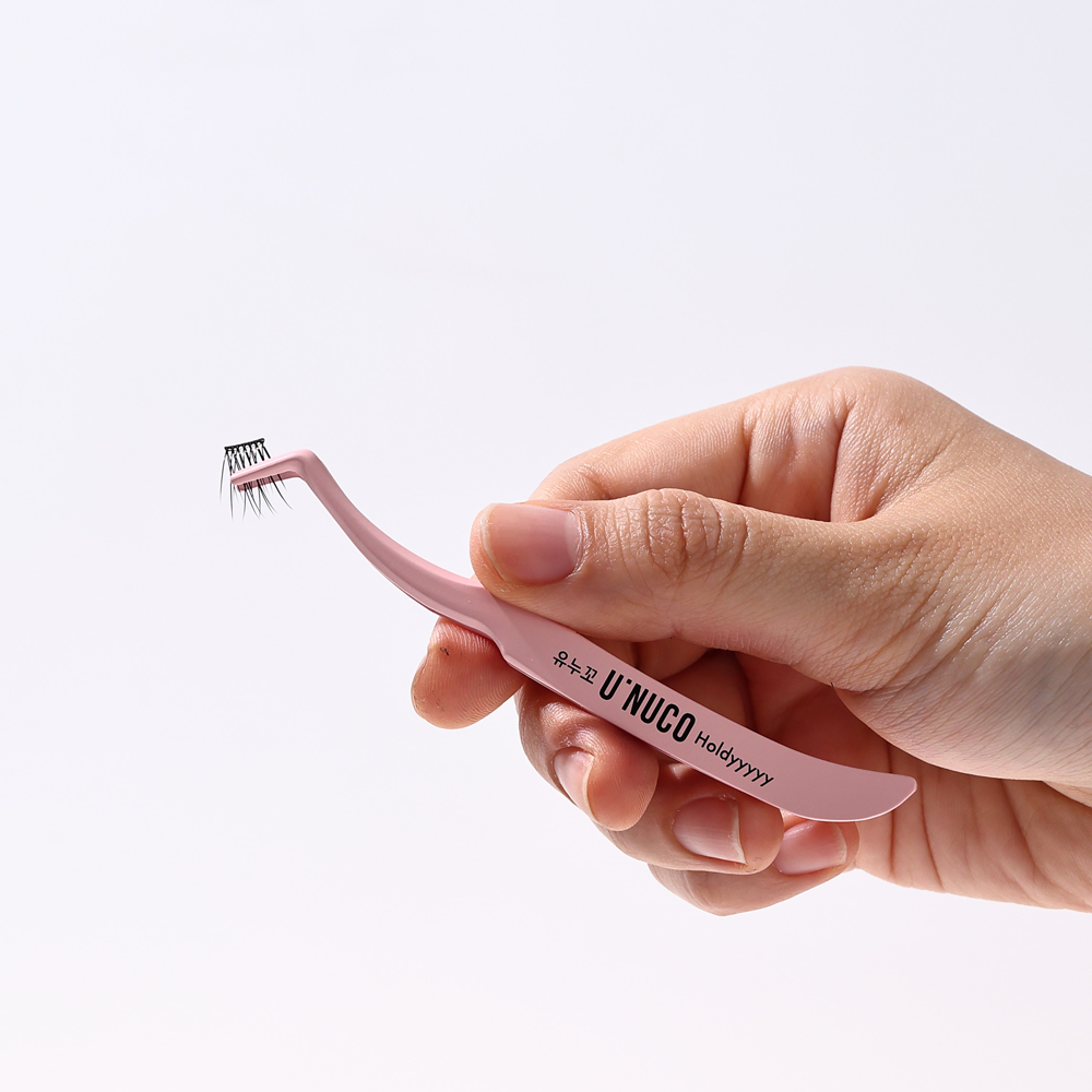 UNUCO Holdyyyyy Lash Tweezer Eyelash applicator lash tool